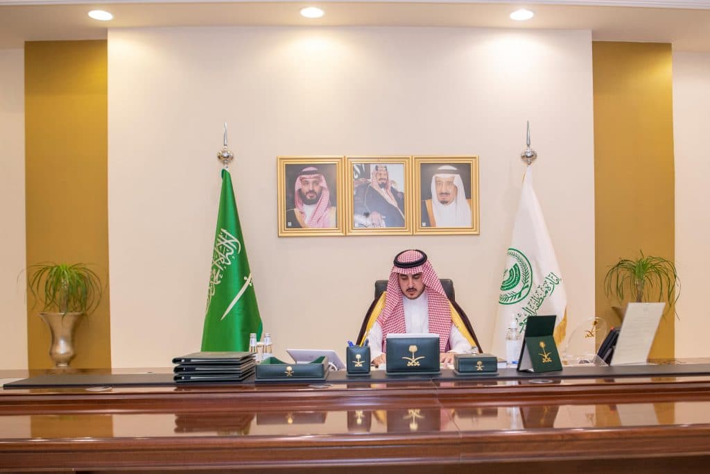أمير الجوف يرأس