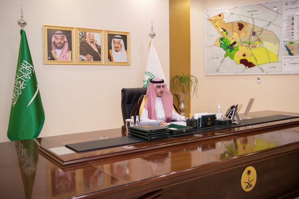 أمير الجوف يرأس3