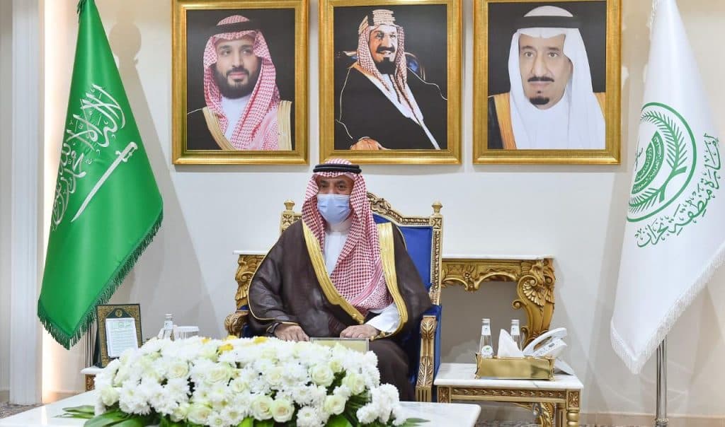 أمير نجران يطّلع على خطة عمل المجلس البلدي والتقرير السنوي