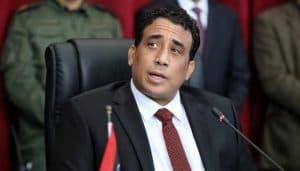 رئيس المجلس الرئاسي الليبي يبحث مع وزير الخارجية اليوناني التعاون المشترك