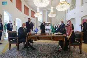 وزير الخارجية يستقبل وزيري الخارجية والدفاع في جمهورية اليونان