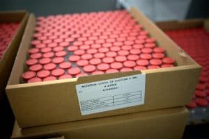 كوفاكس تشتري 500 مليون جرعة من لقاح موديرنا المضاد لكورونا