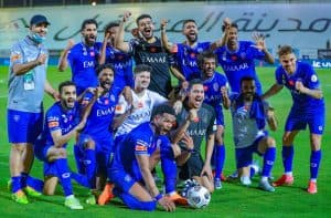 الهلال يعزز فرصته في الدوري بانتصار عريض على الشباب