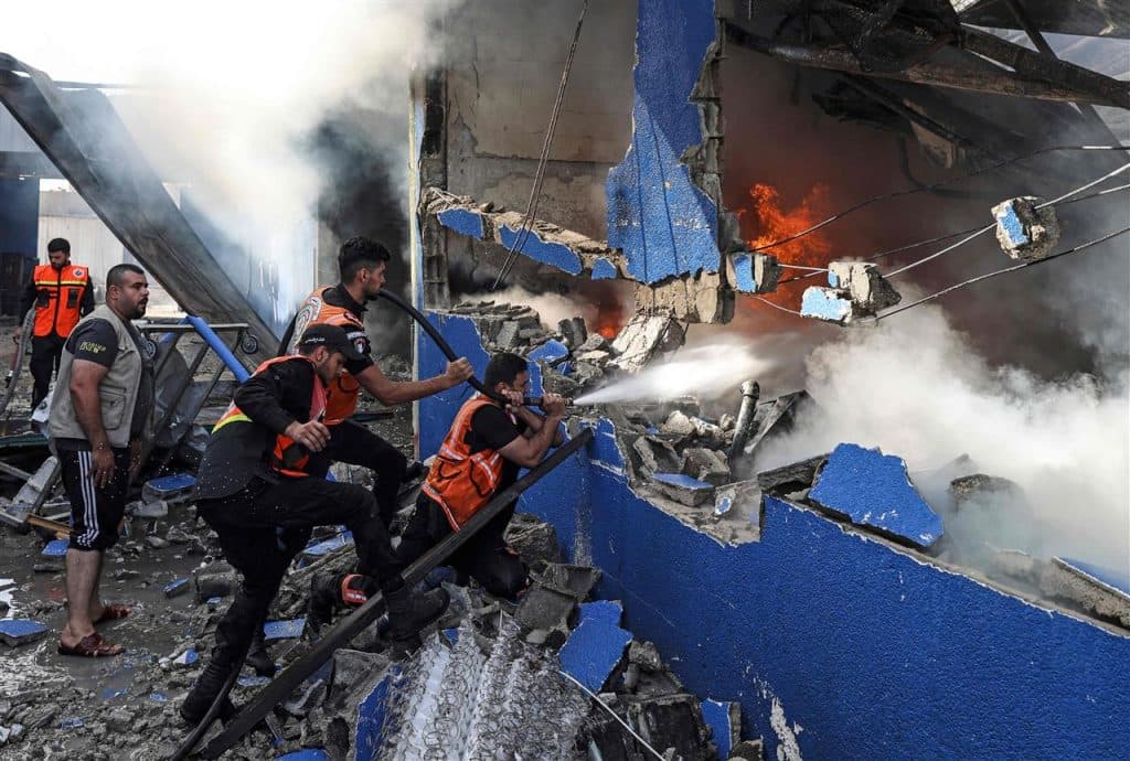 رئيس الوزراء الفلسطيني يطالب المجتمع الدولي بالتدخل لوقف العدوان الإسرائيلي على غزة