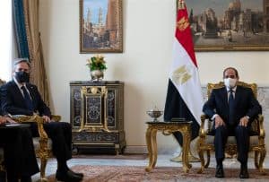 الرئيس المصري بحث مع وزير الخارجية الأمريكي إحياء عملية السلام