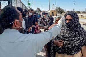 باكستان تسجل 47 وفاة و1303 إصابات جديدة بكورونا
