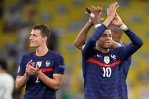 هدف عكسي من هوملس يهدي فرنسا فوزًا غاليًا على ألمانيا