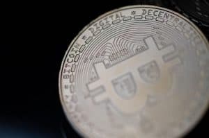 الشرق الأوسط يدخل سوق البتكوين من بوابة “ناسداك دبي”