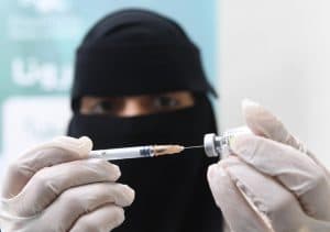 الصحة تؤكد أن التحورات الحالية لكورونا قد تُصيب الأطفال وتنصح بأخذهم اللقاح