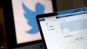 توقيف بريطاني في إسبانيا اخترق حسابات شخصيات على تويتر