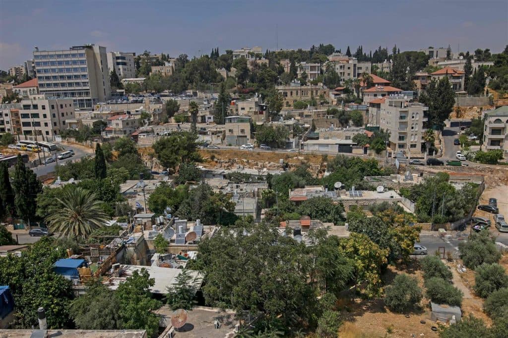 الخارجية الفلسطينية تطالب المجتمع الدولي بالضغط على سلطات الاحتلال لفتح المؤسسات الفلسطينية في القدس