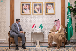 الأمير فيصل بن فرحان يستقبل وزير الخارجية وشؤون المغتربين اليمني