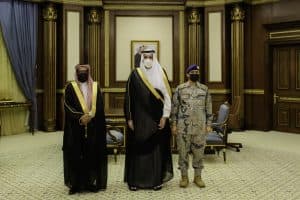 أمير المدينة المنورة يستقبل قائدي حرس الحدود السابق والجديد