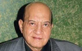 وفاة الكاتب المصري فيصل ندا