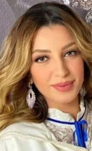 رجوى الساهلي ترد الجميل إلى رضيعة القمامة