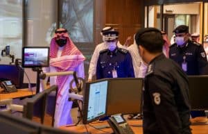 سمو وزير الداخلية يزور مركز القيادة الوطني بدولة قطر