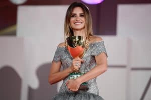 بينيلوبي كروز..أفضل ممثلة في مهرجان البندقية