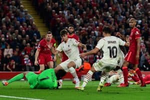 ليفربول ينتزع فوزا صعبا من ميلان في أبطال أوروبا