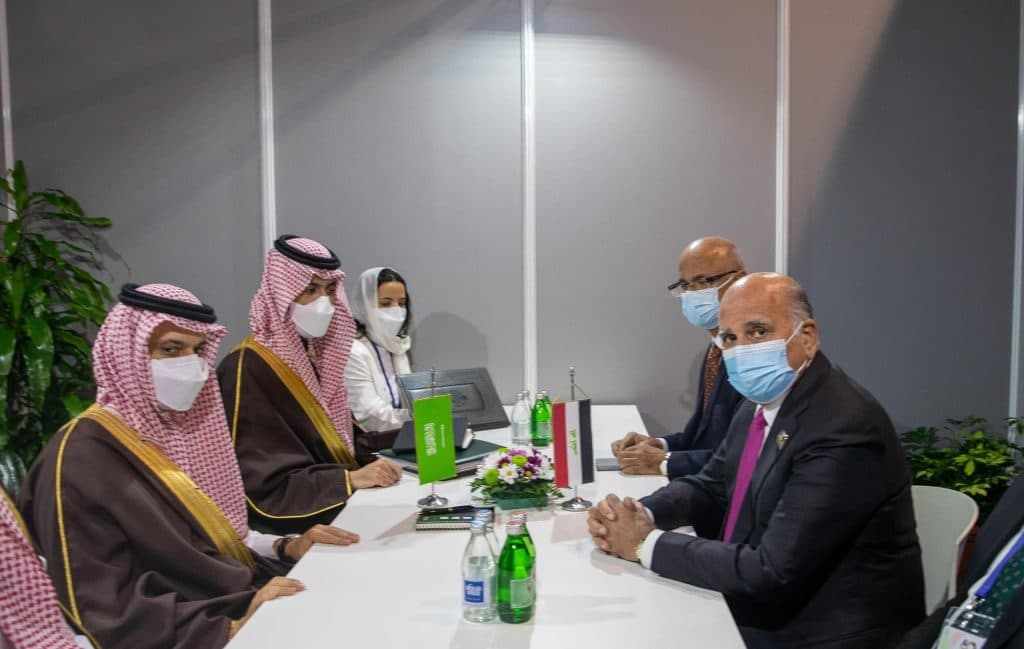 سمو وزير الخارجية يلتقي نظيره العراقي