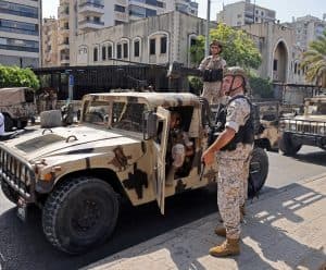 الجيش اللبناني : سنطلق النار على أي مسلح في بيروت