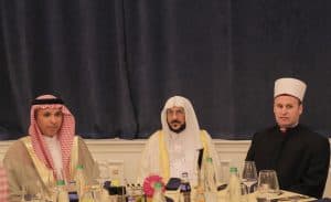 وزير الشؤون الإسلامية: الواجب على العلماء والدعاة إلى الله العناية بنشر العقيدة الإسلامية وإيضاح المنهج الوسطي والاهتمام بطلب العلم من مصادره الأصلية