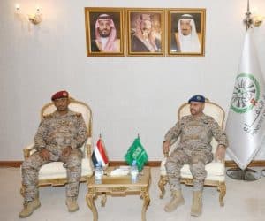 رئيس هيئة الأركان العامة يستقبل رئيس هيئة الأركان اليمنية