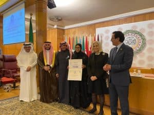 جمعية روماتيزم تتسلم جائزة أفضل أداء خيري بالوطن العربي