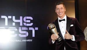 البولندي روبرت ليفاندوفسكي أفضل لاعب لعام 2021