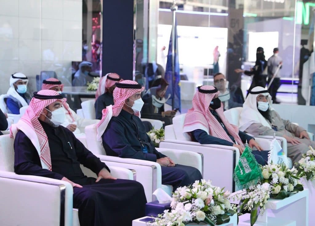 555