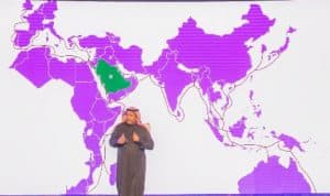 “الاتصالات السعودية” تستعرض خدماتها بربط موانئ المستقبل والملاعب الرياضية بشبكة 5G في برشلونة