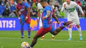 برشلونة يقلب الطاولة على إلتشي ويتقدم للمركز الثالث