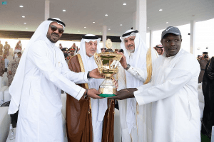 الأمير خالد الفيصل يتوِّج الفائزين في الحفل الختامي لروزنامة سباقات الخيل