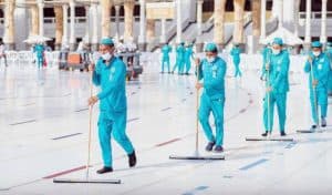 شؤون الحرمين: 12 ألف كادر بشري لتعقيم وتطهير المسجد الحرام 