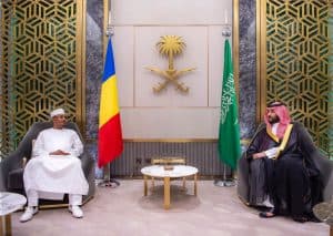 سمو ولي العهد يلتقي رئيس المجلس العسكري الانتقالي في جمهورية تشاد