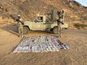 إحباط تهريب (760) كيلو من الحشيش و(45) طناً و(624) كيلو من القات والقبض على المتورطين