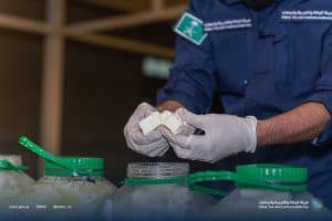 الزكاة والضريبة والجمارك تُحبط محاولة تهريب 29 ألف حبة كبتاجون مُخبأة في إرسالية “أجبان”