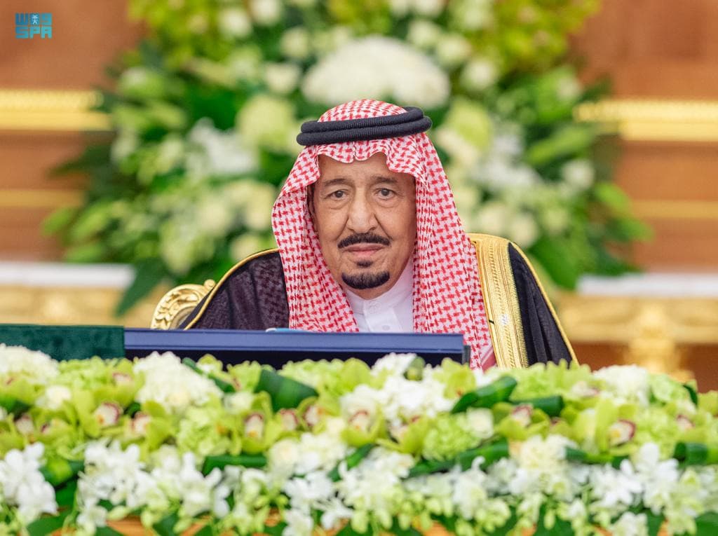 خادم الحرمين الشريفين يرأس جلسة مجلس الوزراء