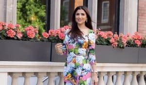 إطلالات عصرية أنيقة للفنانة مي عمر