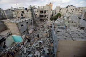 استشهاد 43 فلسطينياً بينهم 15 طفلاً في قصف المحتل الصهيوني الغاشم على غزة