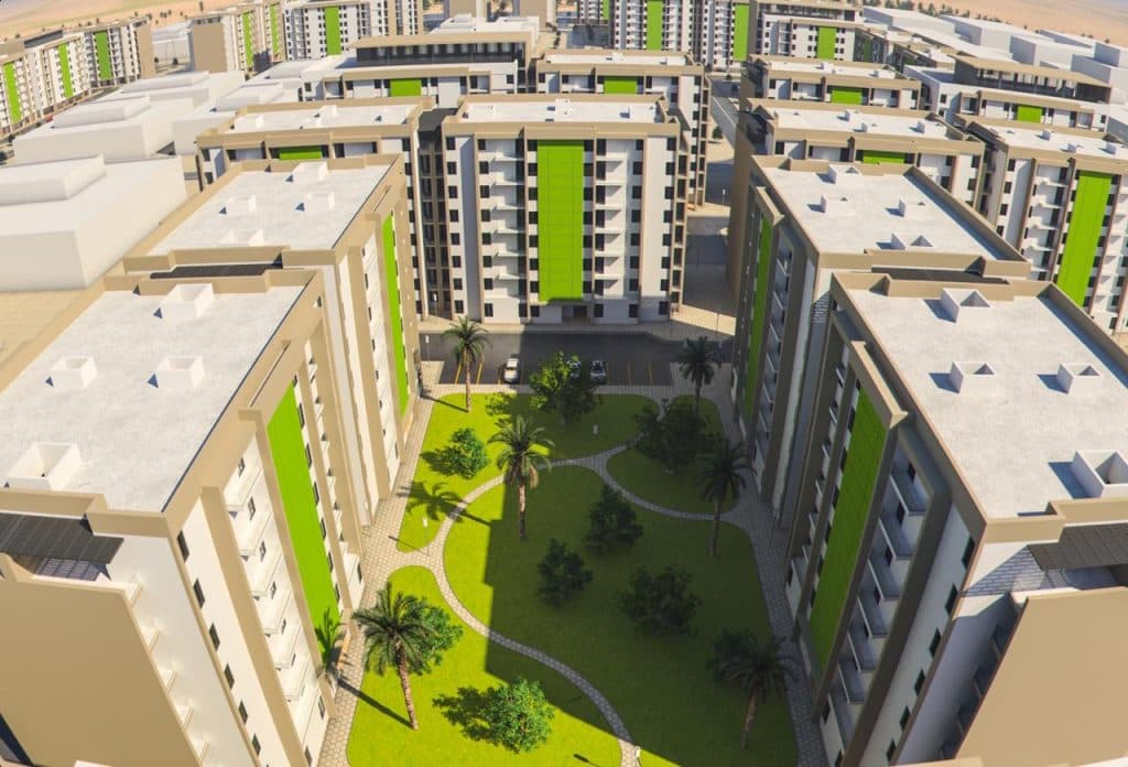 ضمن مشروع “سكني”.. أمير تبوك يُسلِّم 359 أسرة وحداتها السكنية