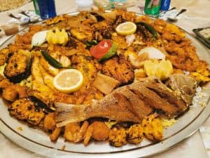 مُحِبُّو الأسماك على موعد مع “مهرجان المأكولات البحرية” بجدة