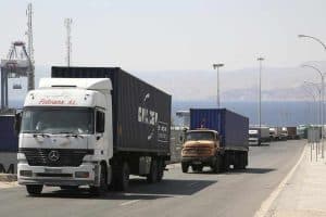 “النقل”: أقل من 90 يومًا على انتهاء مبادرة تصحيح الأوضاع لشاحنات النقل الخاص