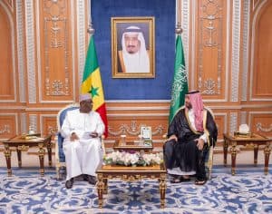 ولي العهد يسنقبل رئيس السنغال ويستعرضان العلاقات الثنائية