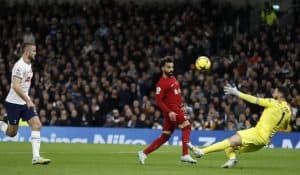 صلاح يتألق ويقود ليفربول للفوز على توتنهام