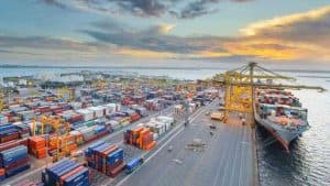 “الموانئ” تُحقِّق ارتفاعًا في الحاويات المناوَلة بـ15.33% الشهر الماضي