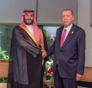 سمو ولي العهد يلتقي الرئيس التركي على هامش انعقاد قمة مجموعة العشرين