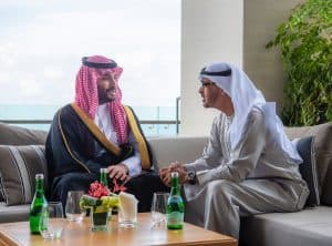 ولي العهد يلتقي رئيس الإمارات على هامش قمة مجموعة العشرين