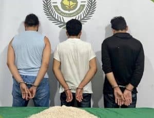 “مكافحة المخدرات”: القبض على 3 أشخاص بحوزتهم 3.7 كجم من “الشبو” بجدة