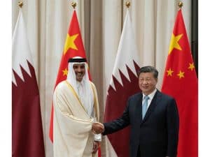 أمير دولة قطر يعقد جلسة مباحثات مع الرئيس الصيني