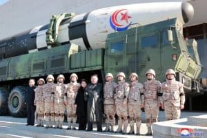 بيونغ يانغ افتتحت العام الجديد بصاروخ باليستي